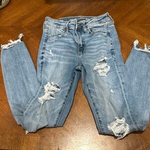 American Eagle light wash high rise skinny jeans